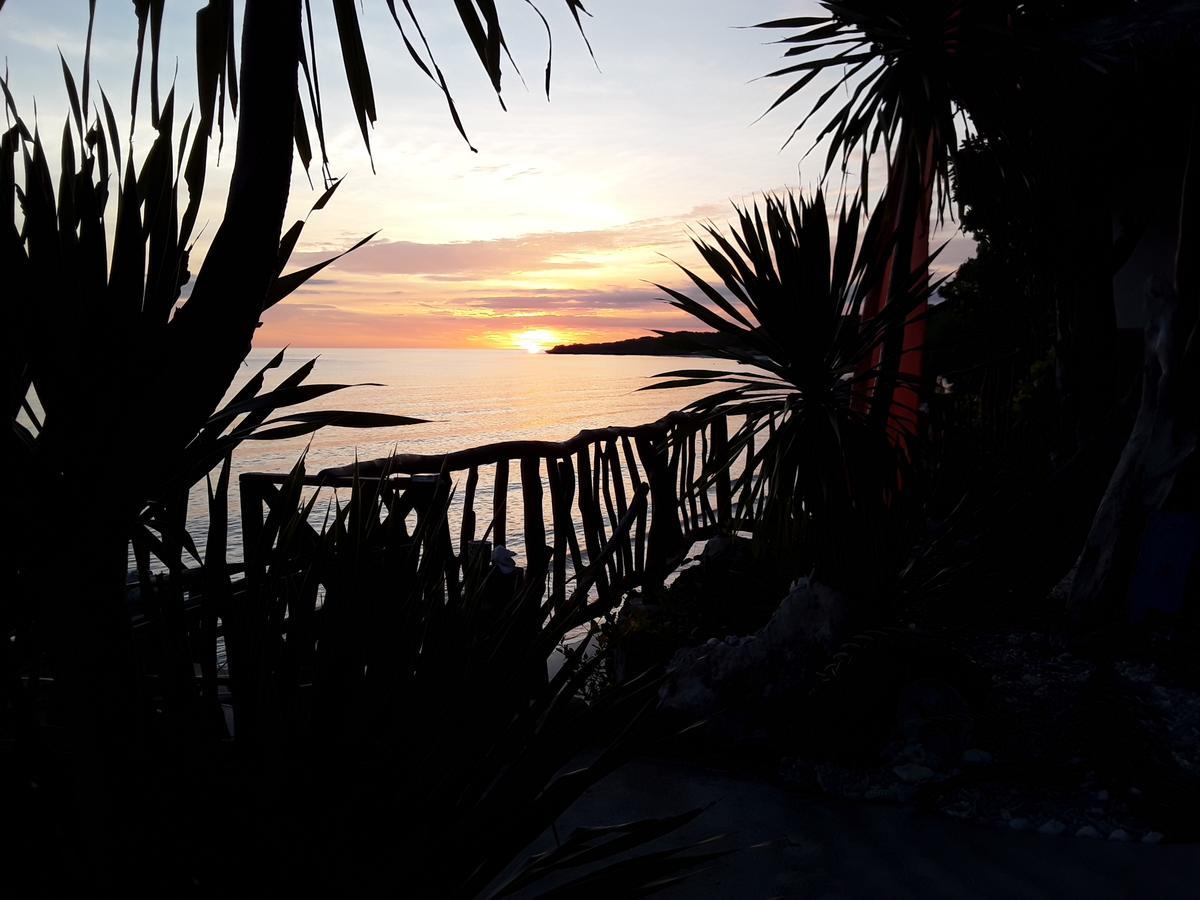 בירה Nini'S Beach Bungalows מראה חיצוני תמונה